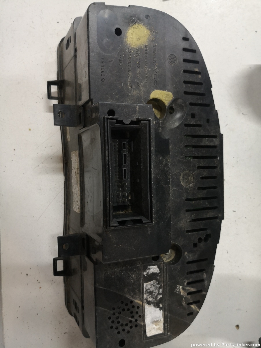 Ceasuri bord VOLKSWAGEN GOLF V (1K1) [ 2003 - 2009 ] – foto 2