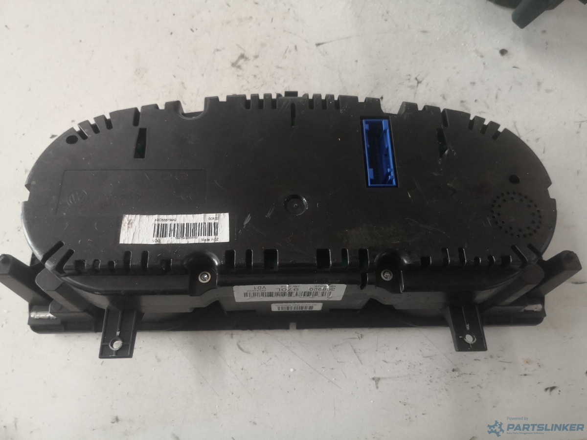 Ceasuri bord VOLKSWAGEN PASSAT CC (357) [ 2008 - 2012 ] OEM 3c8920970l – foto 2