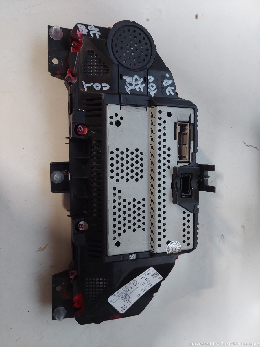 Ceasuri bord VOLKSWAGEN TOUAREG (7P5, 7P6) [ 2010 - 2018 ] OEM 7p6920882 – foto 2