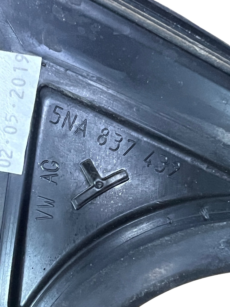 Cheder geam portiera fata dreapta fata VOLKSWAGEN TIGUAN AD1 2016 -> 5NA837432 – foto 4