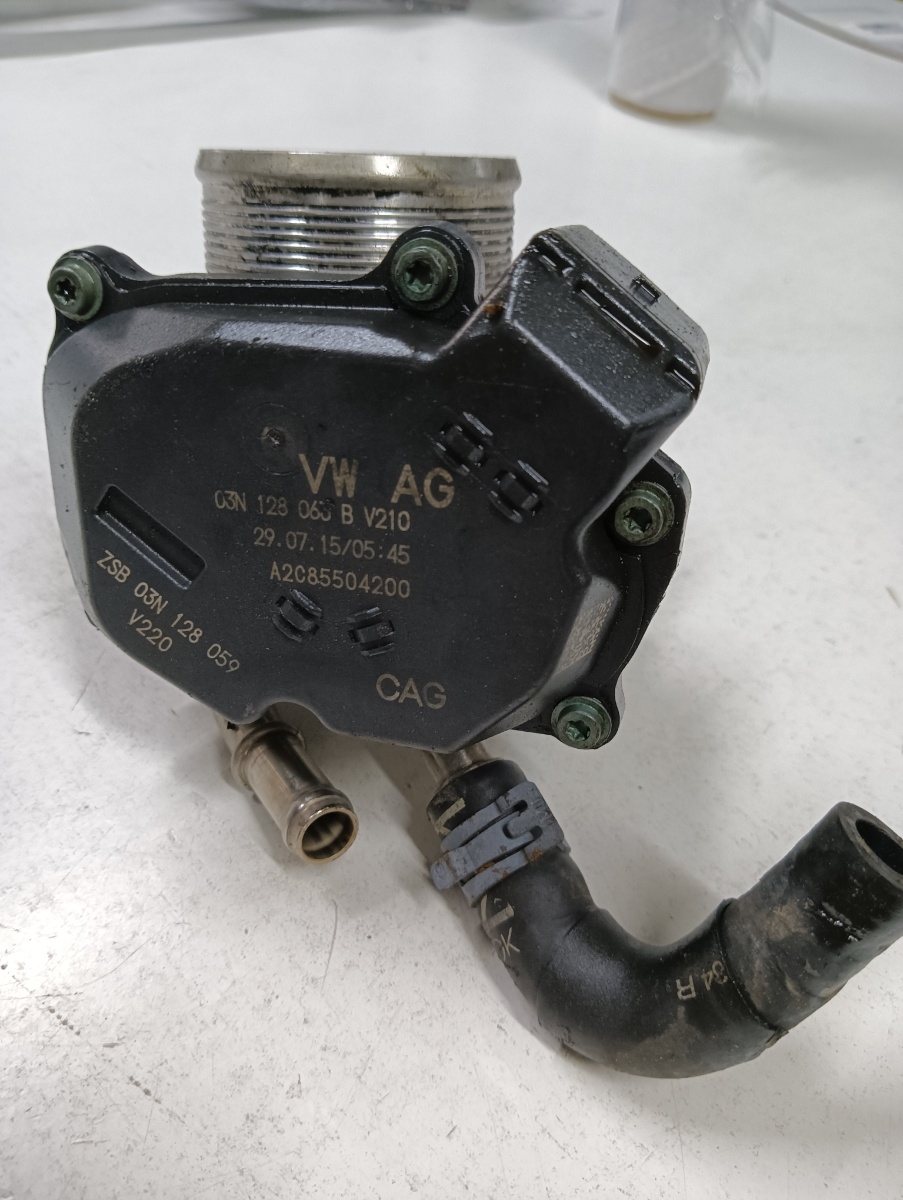 Clapeta acceleratie VW (SVW) PASSAT B8 2016 - > 03n128063b – foto 2