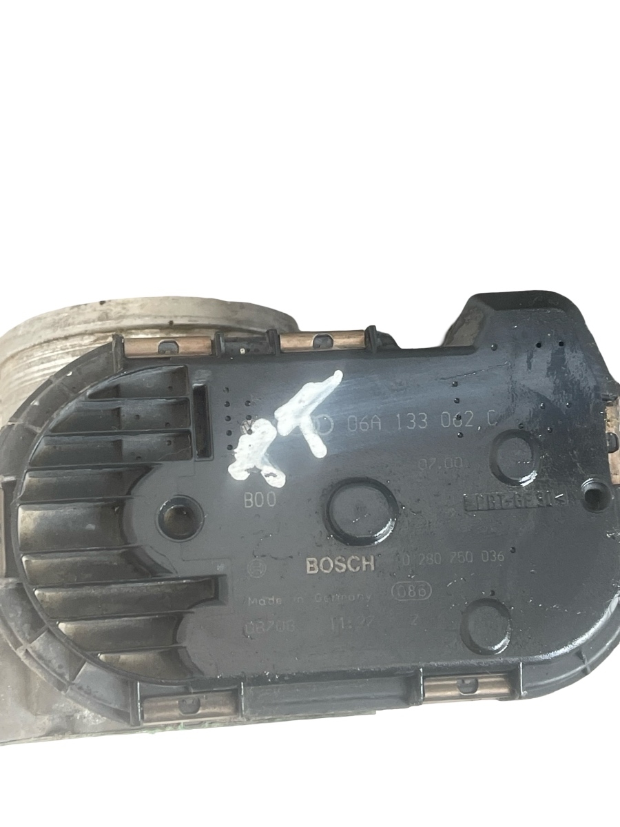 Clapeta de acceleratie VOLKSWAGEN GOLF IV 1J1 / AUDI TT 1997 - 2007 1.8T 06A133062C – foto 3