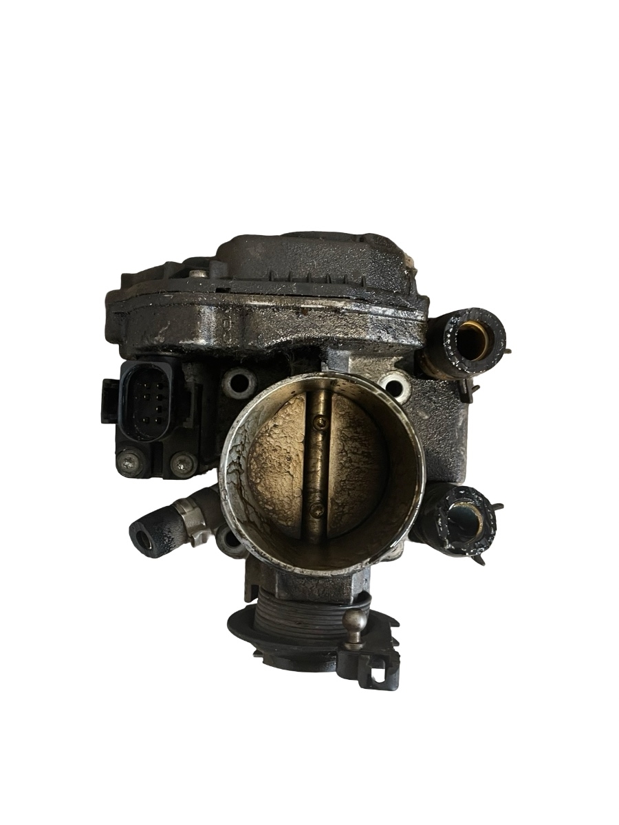 Clapeta de acceleratie  VOLKSWAGEN PASSAT Estate 3B5 1997 - 2001 1.6i AHL – foto 3