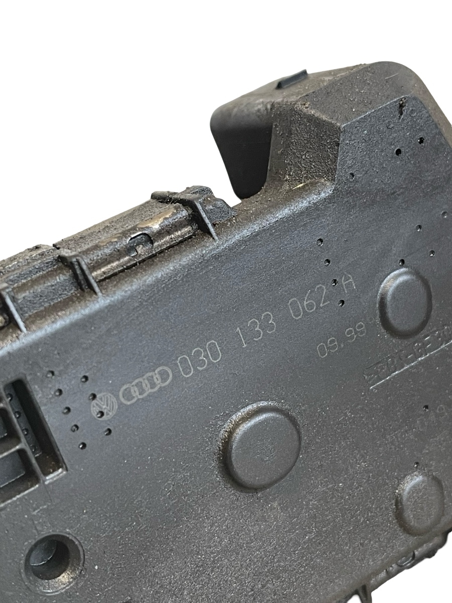 Clapeta de acceleratie  VOLKSWAGEN POLO 6N1 1994 - 1999 1.4 60 AEX, AKV, APQ 030133062A – foto 3