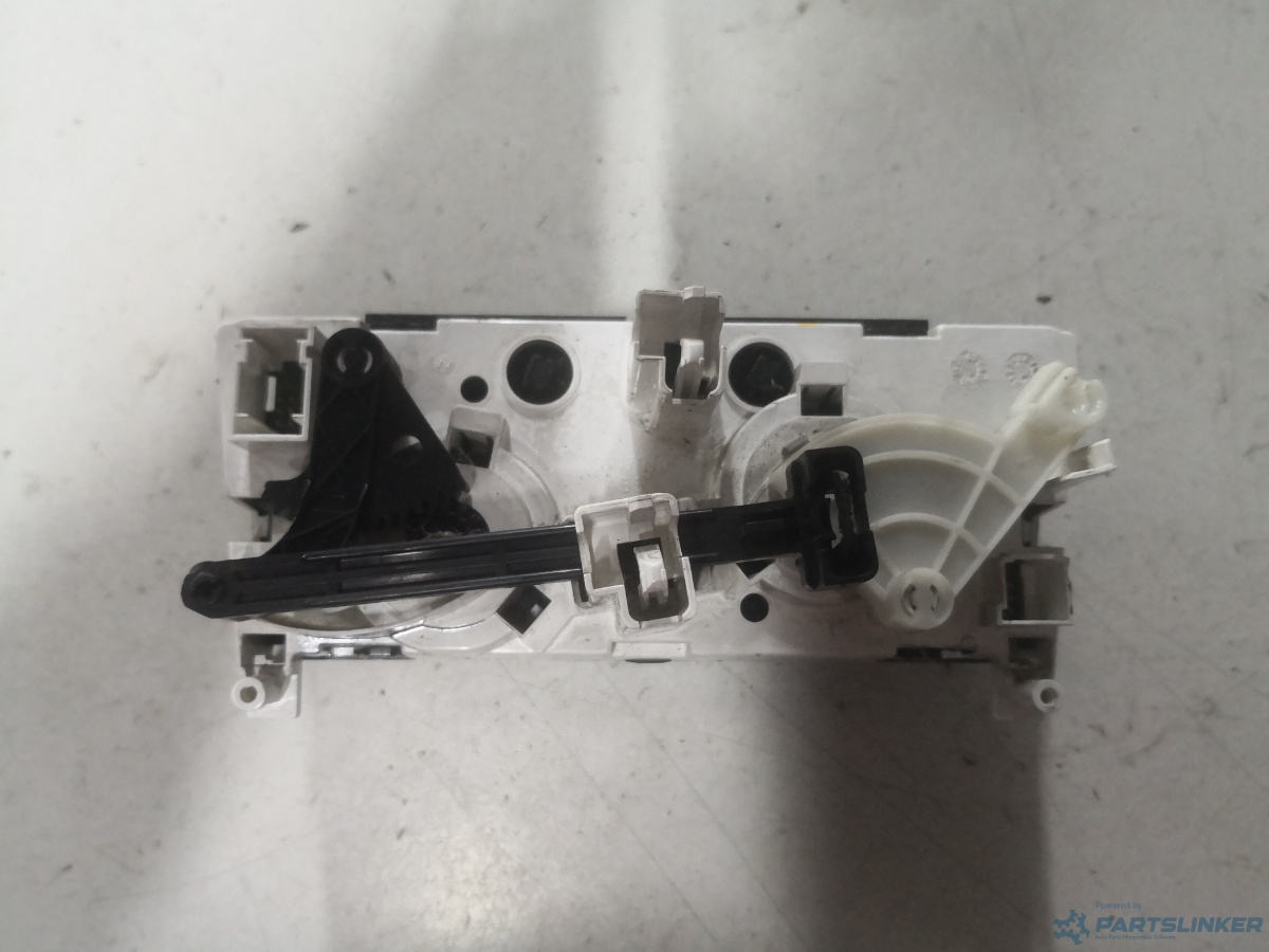Climatizare PEUGEOT 308 (4A_, 4C_) [ 2007 - > ] OEM 69940002 – foto 2
