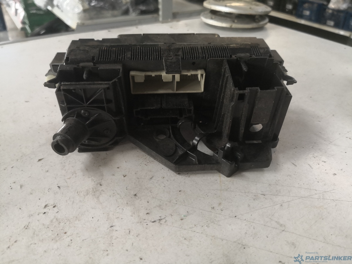 Climatizare VOLKSWAGEN GOLF V (1K1) [ 2003 - 2009 ] – foto 2