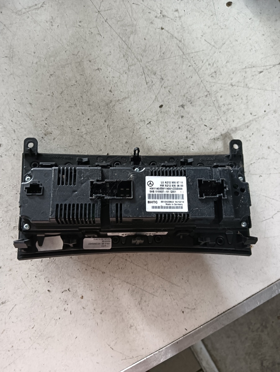 Climatronic MERCEDES-BENZ E-CLASS (W212) [ 2009 - > ] OEM A2128303800 – foto 2