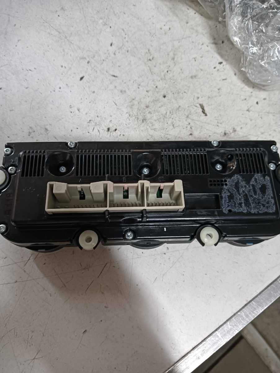 Climatronic VOLKSWAGEN GOLF V (1K1) [ 2003 - 2009 ] – foto 2
