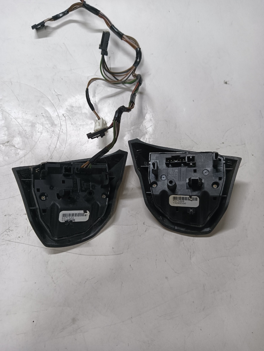 Comenzi multimedia volan  OPEL CORSA D S07 2006 - 2014 – foto 3