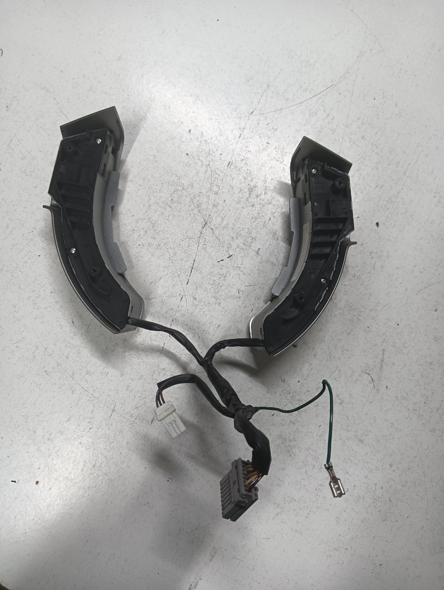 Comenzi volan NISSAN QASHQAI / QASHQAI +2 I J10, JJ10 2006 - 2014 dCi 4x4 M1D, M9R – foto 2