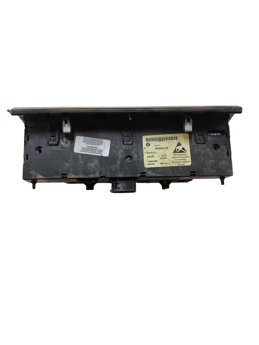 Compartiment depozitare/buton senzori parcare BMW 5 E60 2001 - 2010 6969418 – foto 3