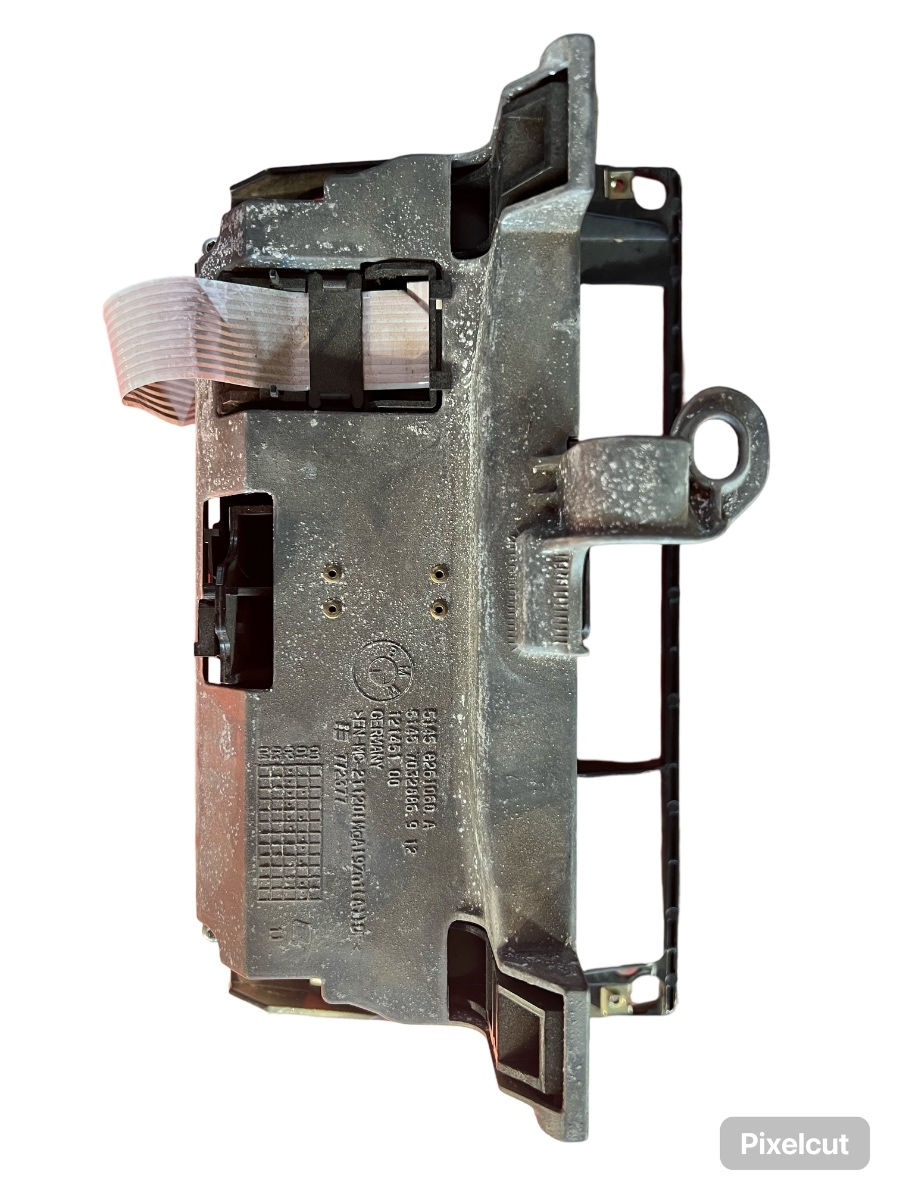 Compartiment/spatiu de depozitare panou de bord BMW 7 IV E65, E66, E67 2001 - 2009 7032886,8261060 – foto 3