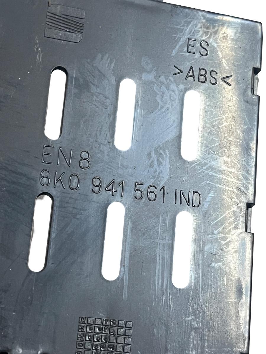 Compartiment/spatiu de depozitare panou de bord SEAT CORDOBA II 6K2 1999 - 2002 6K0941561 – foto 2