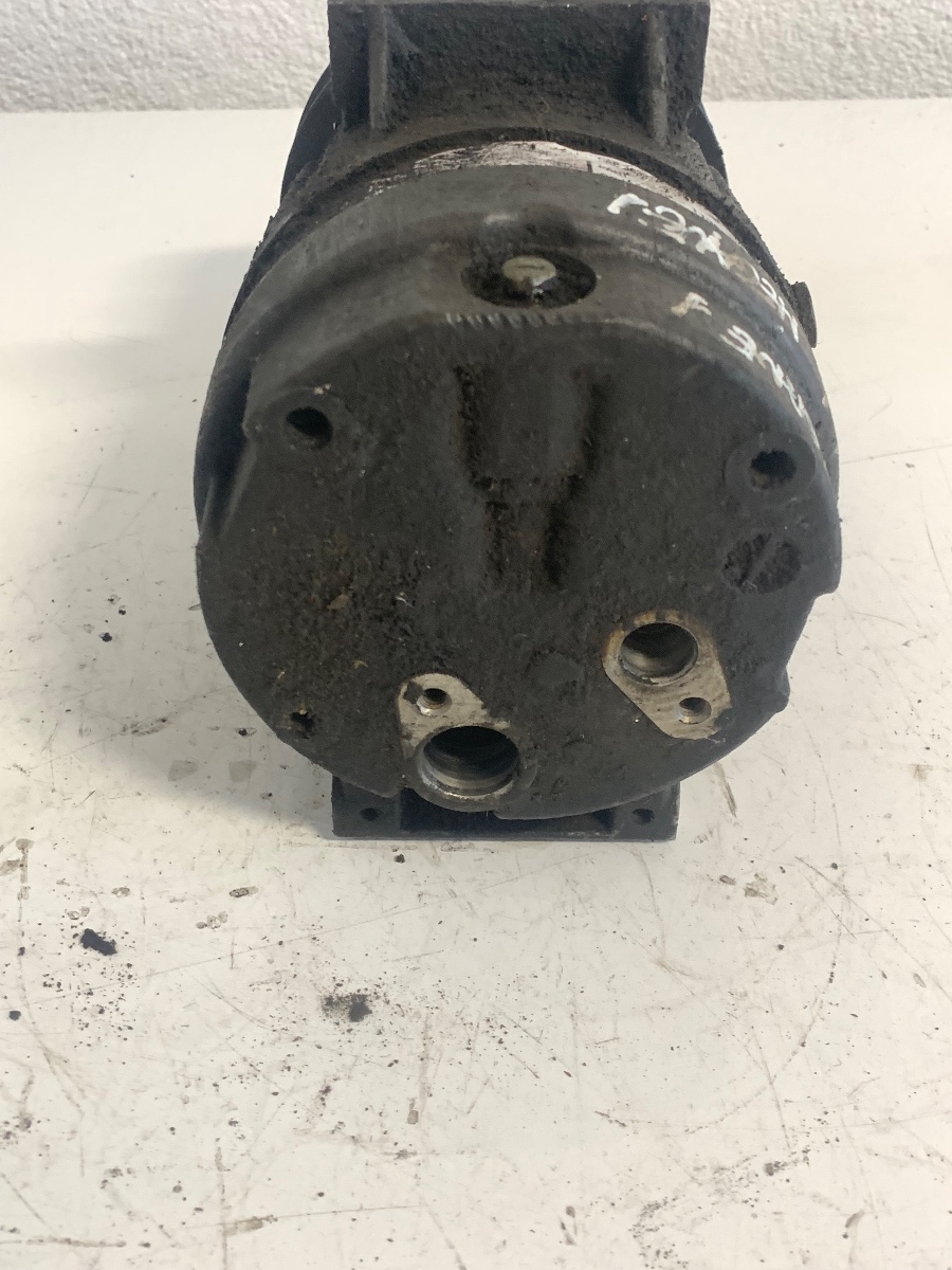 Compresor  AC 1.6 16V RENAULT MEGANE I BA0/1_ 1995 - 2004 1135289 052490127 – foto 2