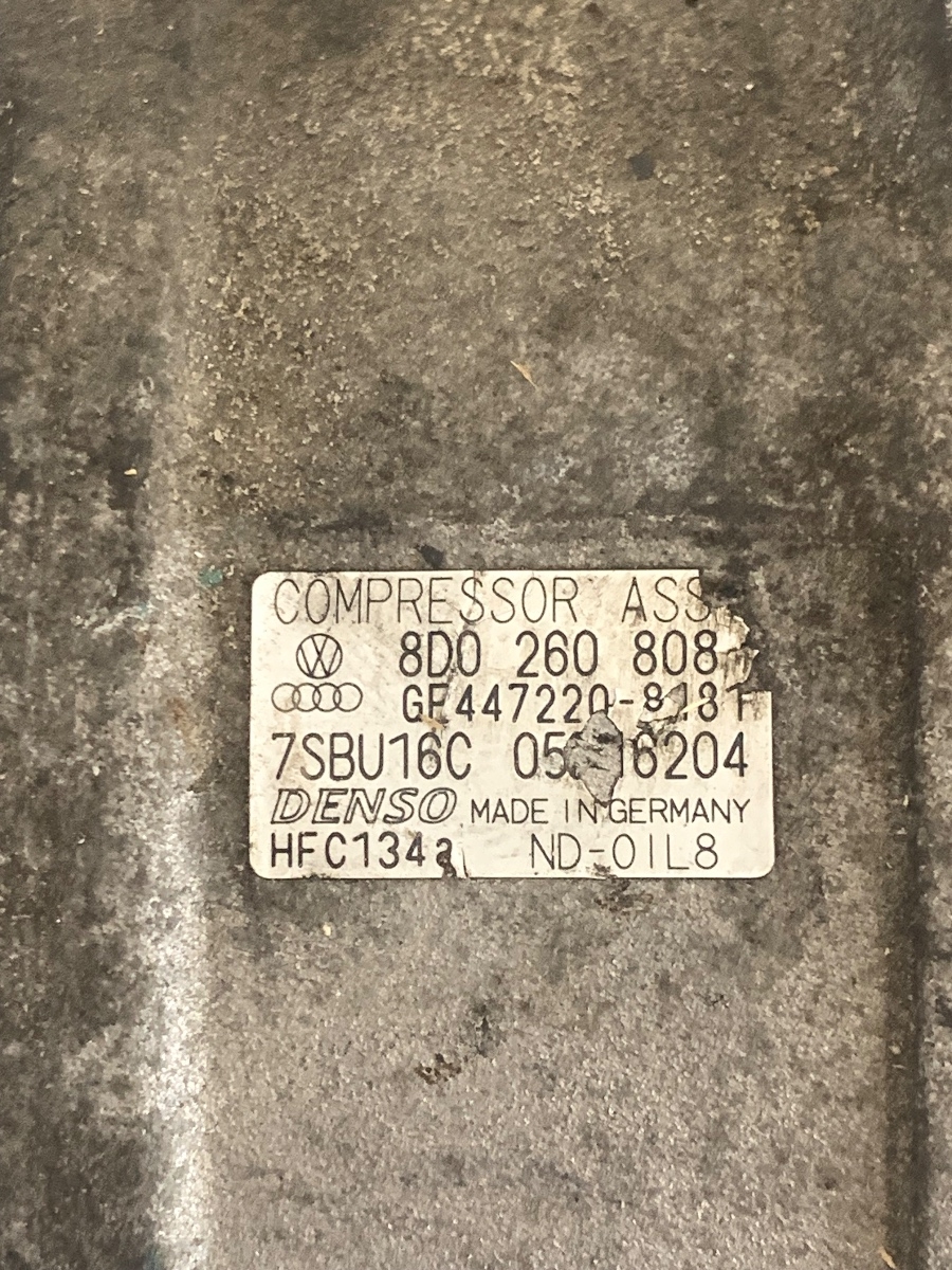 Compresor AC Audi A6 C5, A4 B4, VW passat, Skoda Superb 1.9 TDI OEM 8D0260808 – foto 3
