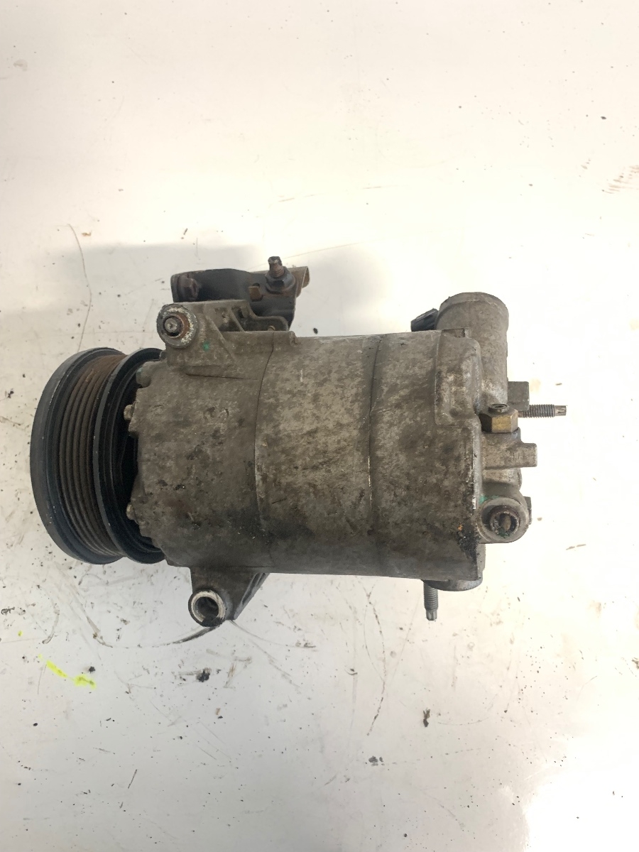 Compresor  AC FORD FIESTA 2012-2017 1.0Benzina – foto 2