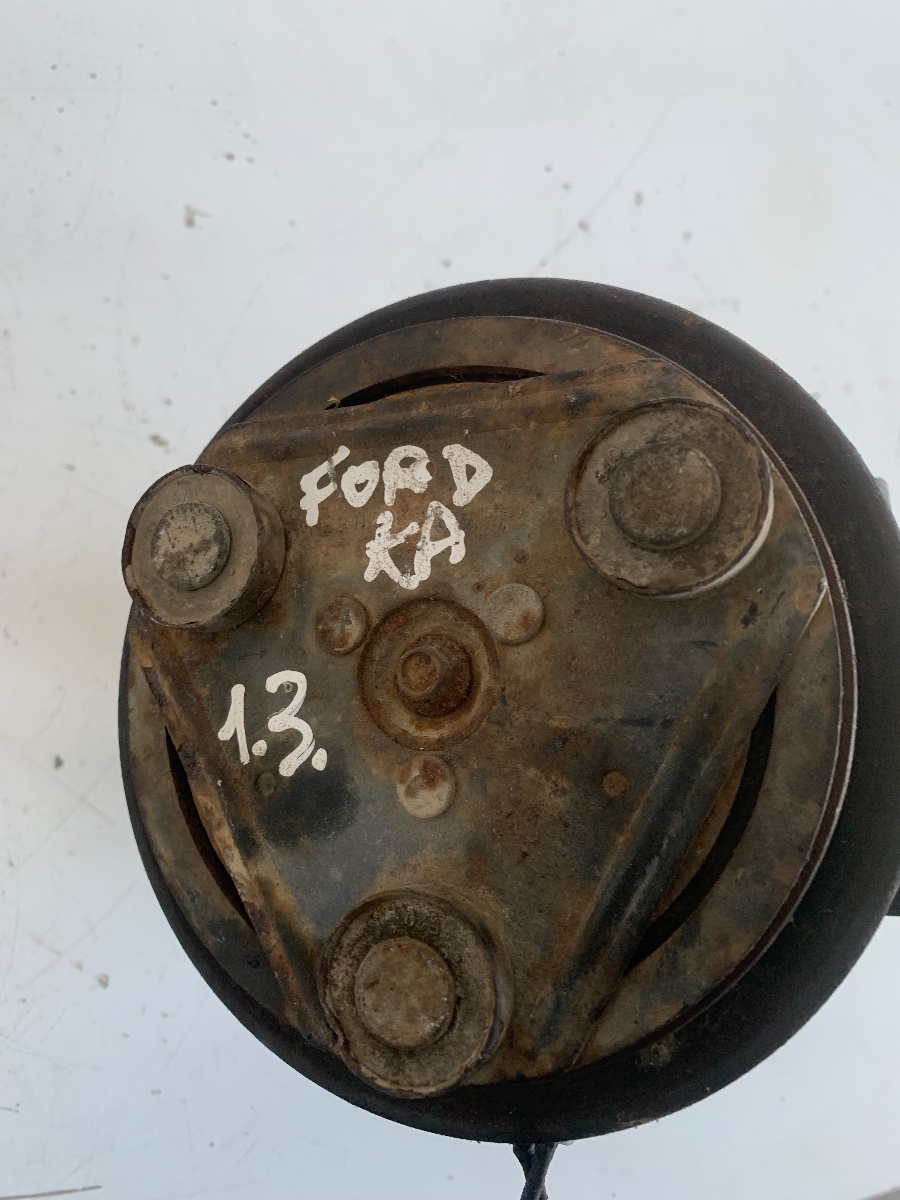 Compresor  AC FORD KA RB_ 1996 - 2008 1.3i – foto 3