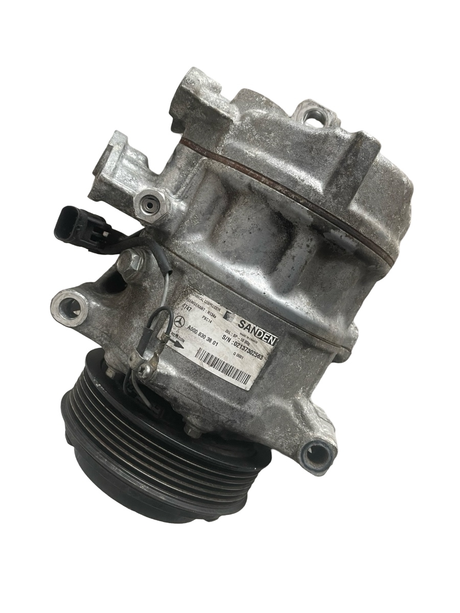 Compresor  AC MERCEDES-BENZ C-CLASS W205 2013 - > A0008303801 – foto 3