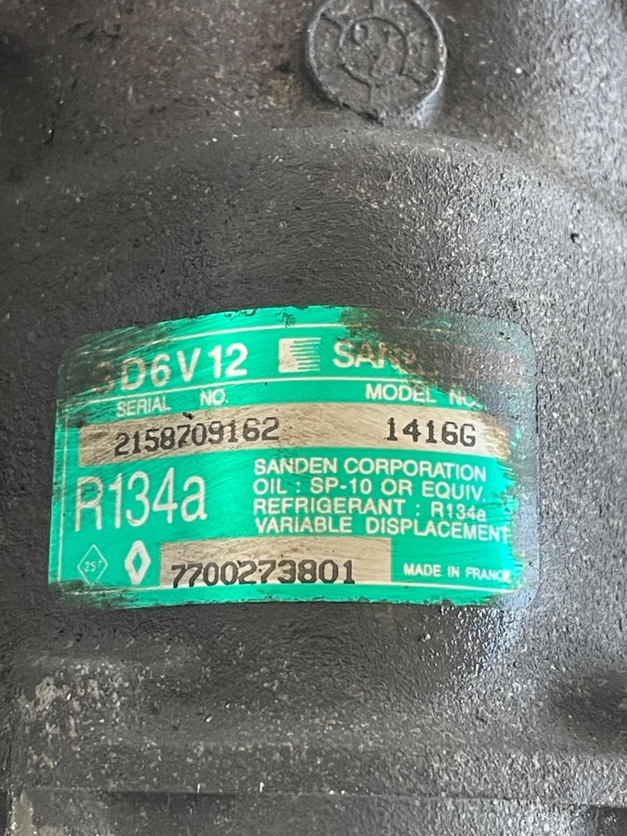 Compresor  AC RENAULT CLIO I 1.4i  7700273801 – foto 2