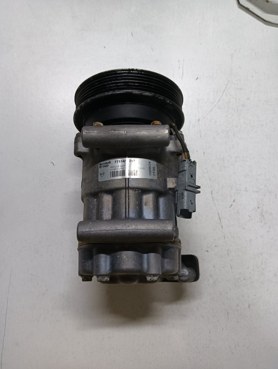 Compresor  AC RENAULT KANGOO Express FW0/1_ 2008 - > 1.5 dCi 70 K9K 800 7711497298