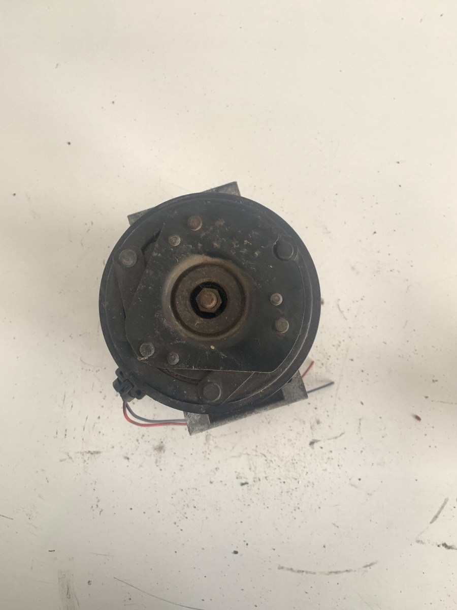 Compresor  AC RENAULT SCENIC I JA0/1_, FA0_ 1999 - 2003 1.9 dCi F9Q 732, F9Q 733 071720236 1135309 – foto 2