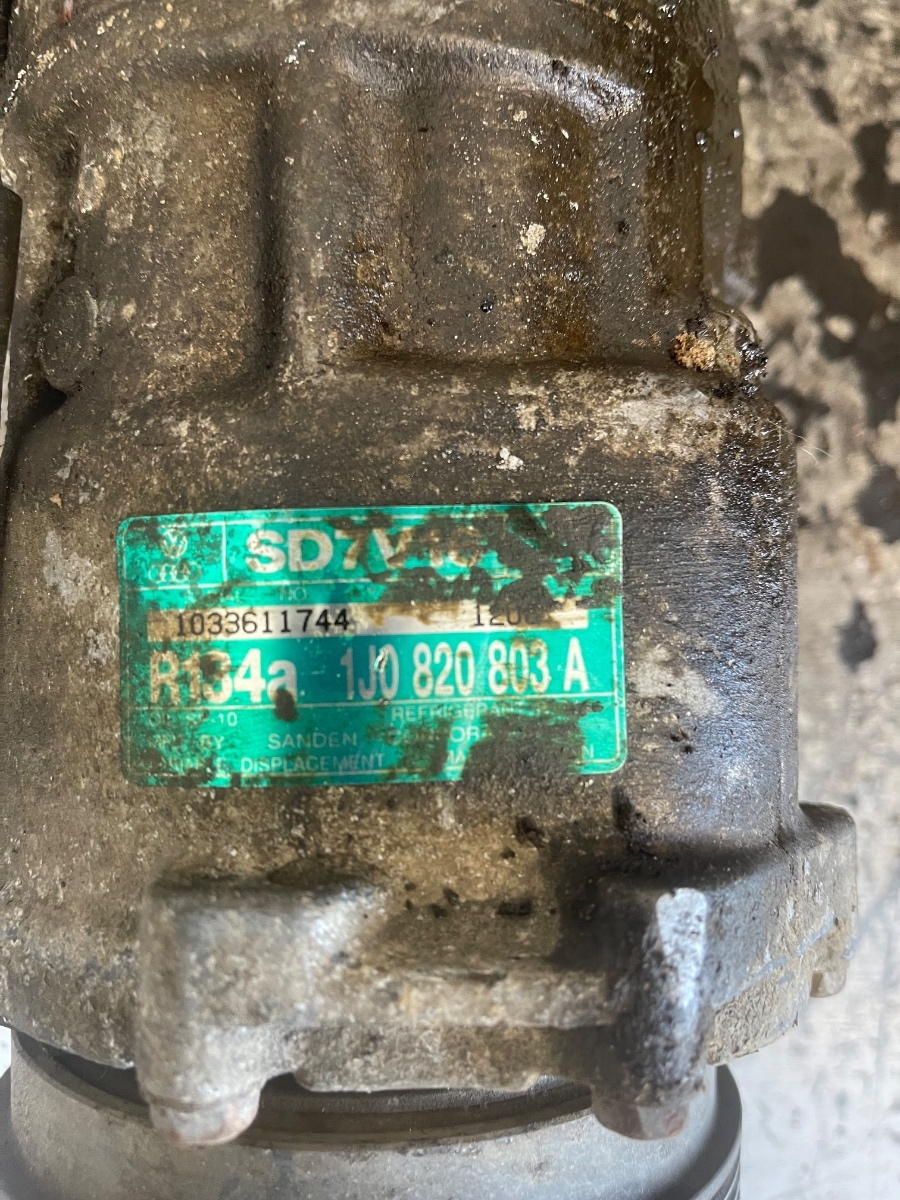 Compresor AC VOLKSWAGEN GOLF IV 1J1 1997 - 2007 1.4 16V AHW, AKQ, APE, AXP, BCA 1J0820803A – foto 3