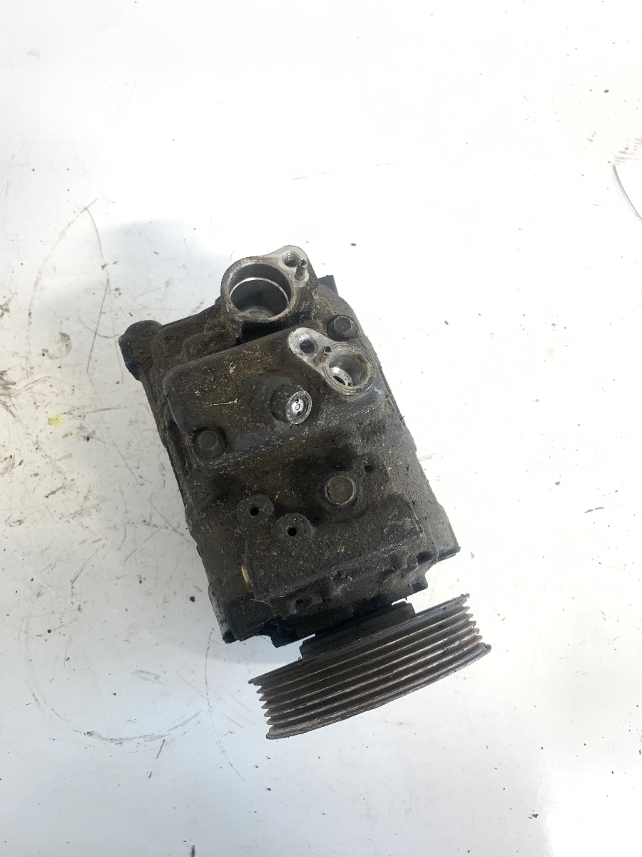 Compresor  AC VOLKSWAGEN GOLF V 1K1 2003 - 2009 1.4 16V BCA OEM 1K0820803F – foto 2