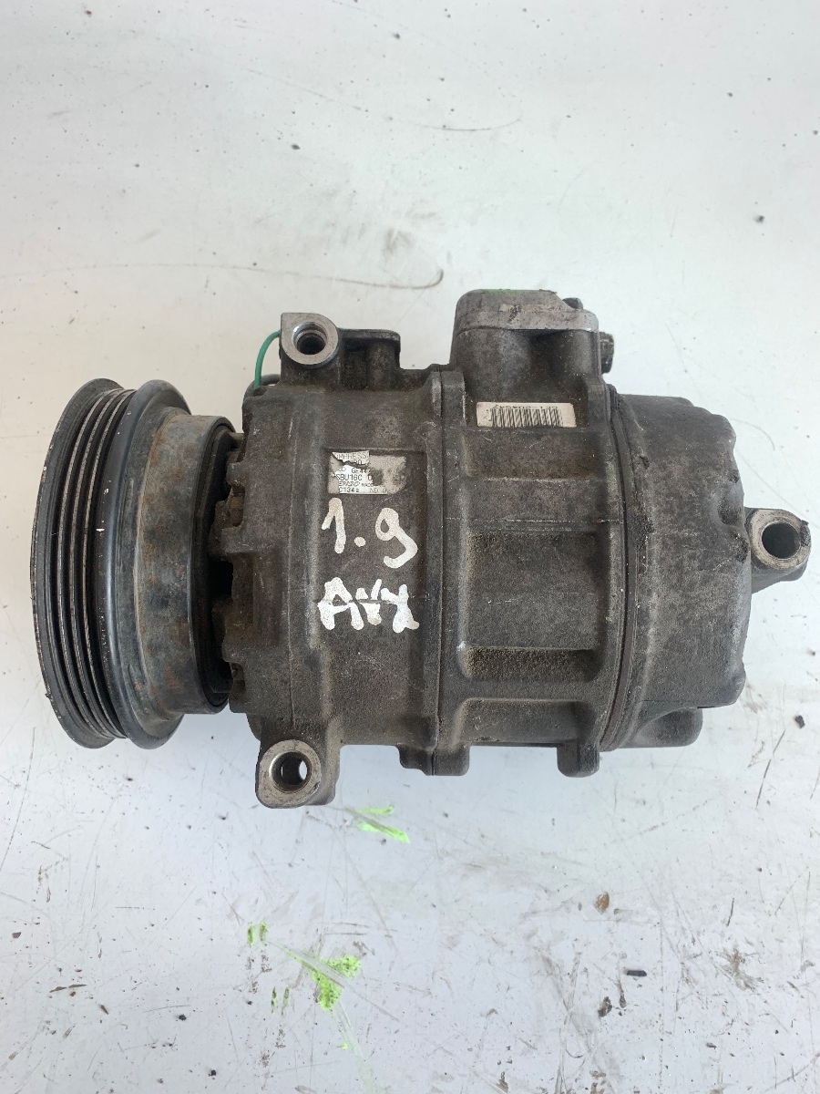 Compresor  AC VOLKSWAGEN PASSAT B5.5 1.9D OEM 8D0260805J – foto 2