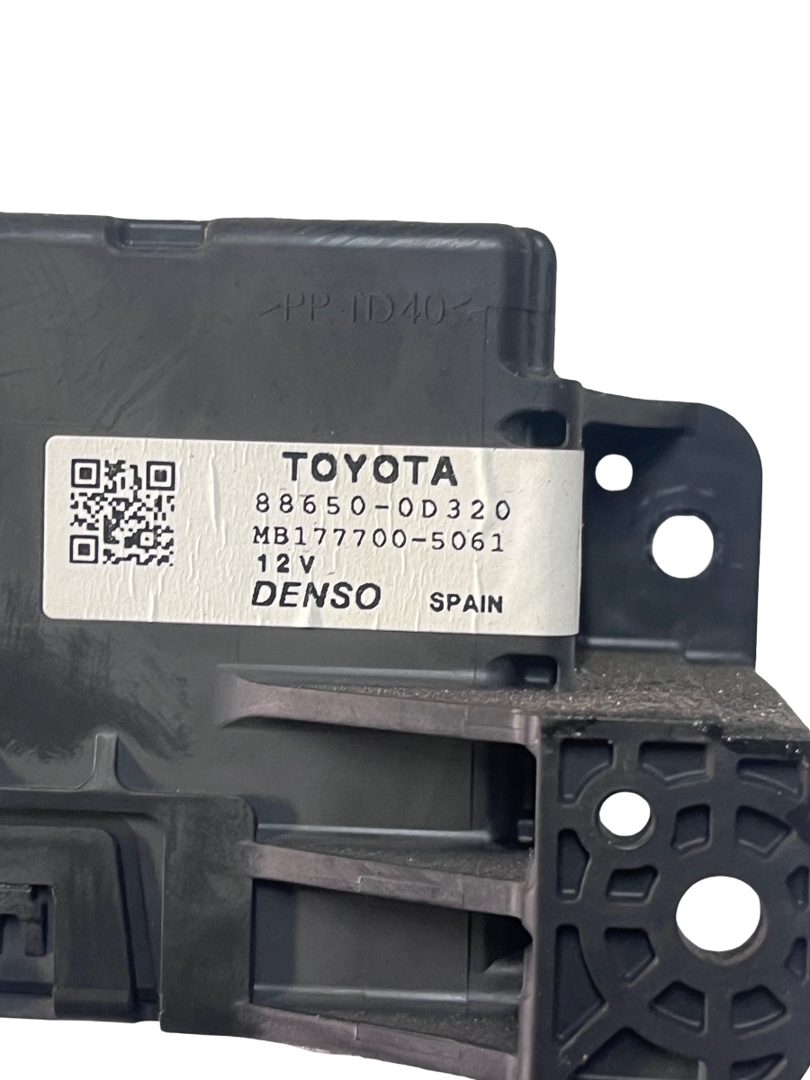 Comutator aer conditionat (AC) TOYOTA YARIS _P13_ 2012 - > 886500D320 – foto 2