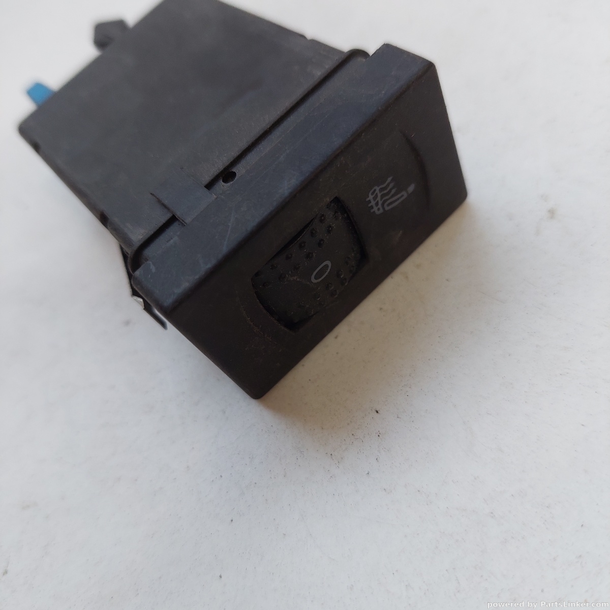 Comutator incalzire scaun VOLKSWAGEN PASSAT 3C2 2005 - 2010 3b0963564d