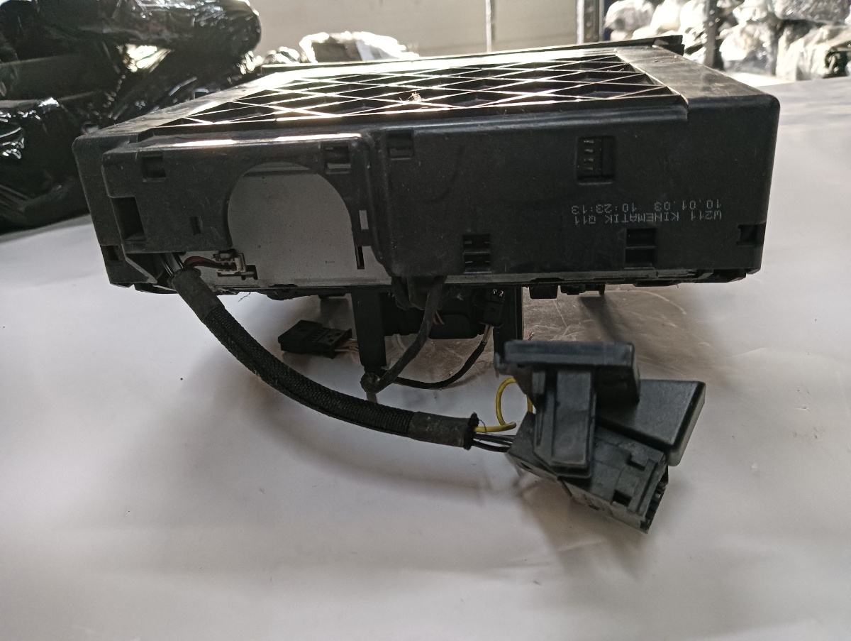 Comutator lumini de avarie/esp/incalzire scaune MERCEDES-BENZ E-CLASS W211 2002 - 2009 – foto 2