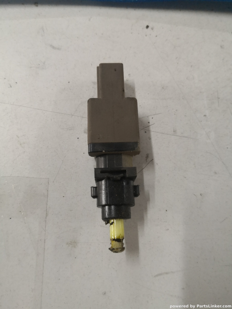Comutator pedala ambreiaj PEUGEOT BOXER Bus [ 2005 - > ] OEM 46840511 – foto 2