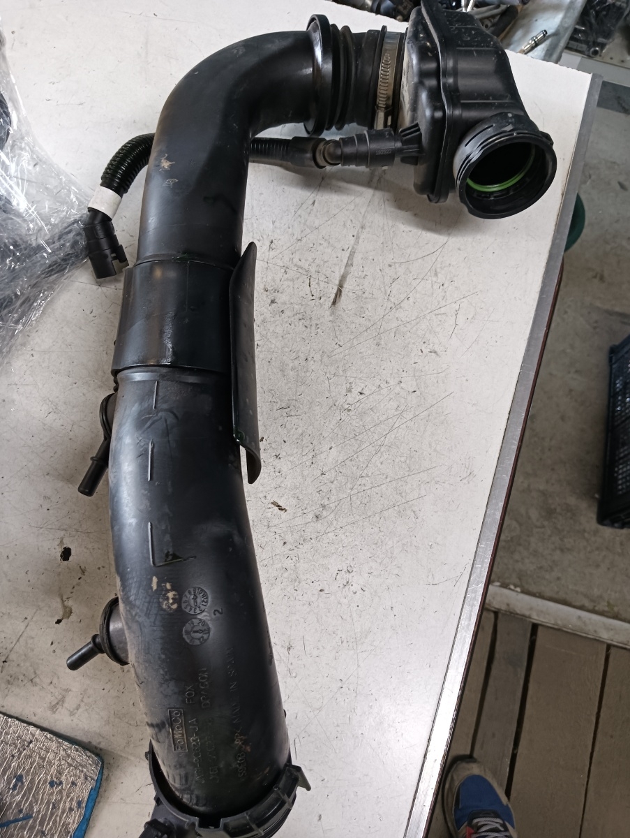 Conducta intercooler  FORD FOCUS IV (HN) [ 2018 - > ] EcoBoost (B7DA) 92KW|125HP OEM Jx619c623ja – foto 3