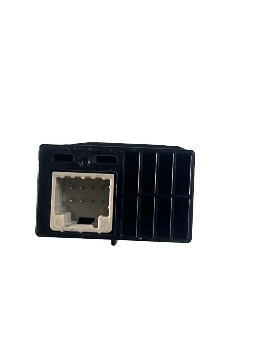 Conector priza USB DACIA DUSTER 2023 -> 280239782R – foto 3