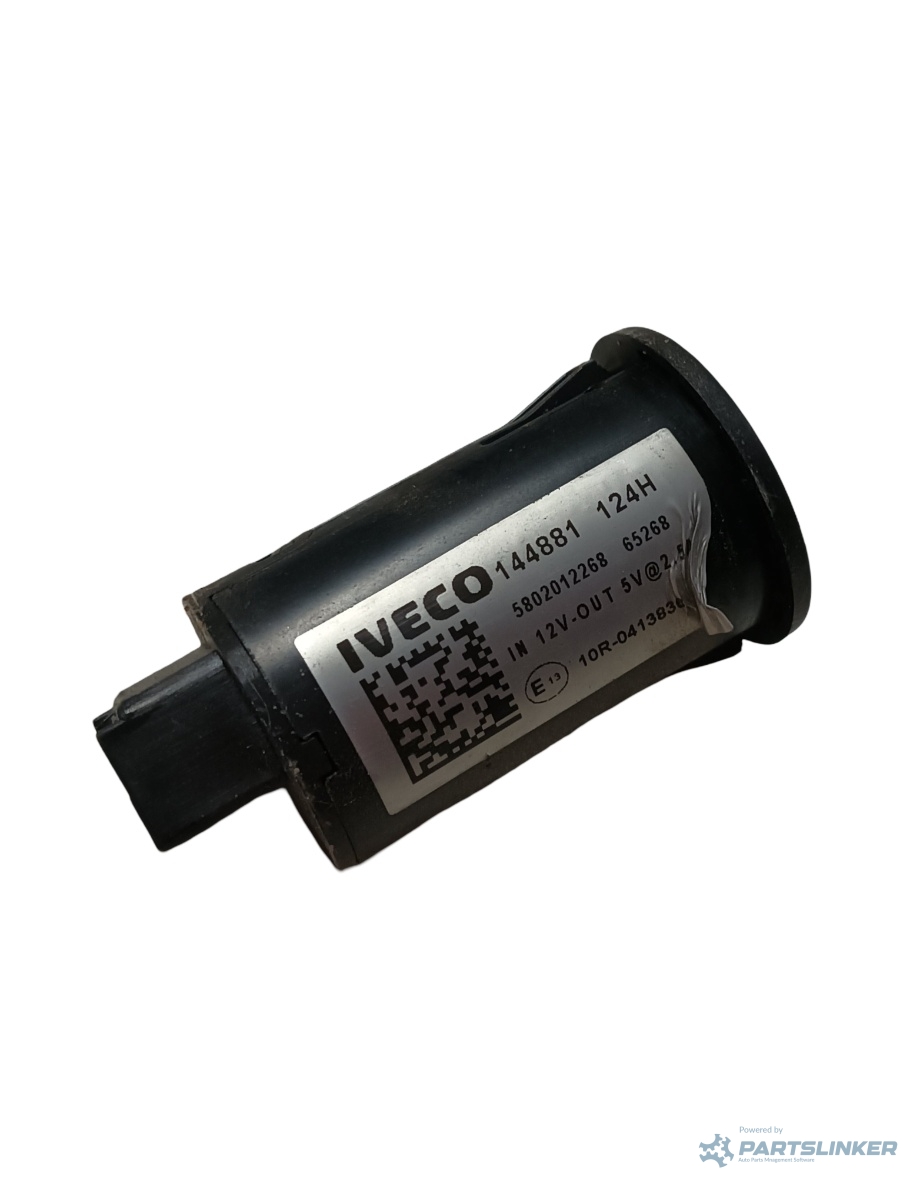 Conector priza USB IVECO DAILY VI Box Body / Estate 2014 - > 144881 – foto 2