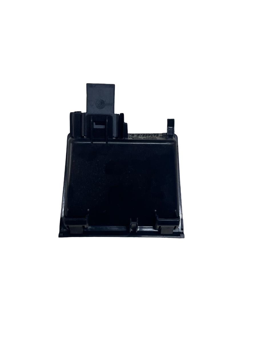Conector priza USB VOLVO V40 Hatchback 525, 526 2012 -> 31306768 – foto 2