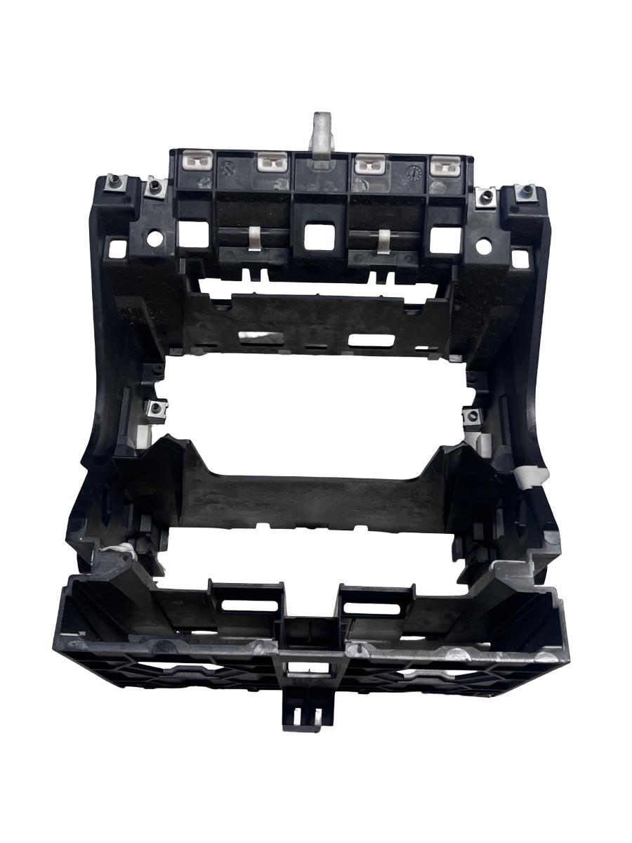 Consola centrala AUDI A3 II 8P1 2003 - 2013 8P0858005B