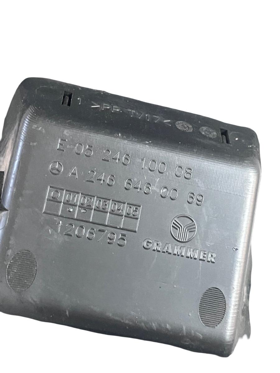 Consola centrala MERCEDES-BENZ B-CLASS II W246, W242 2011 -> A2466460069 – foto 3