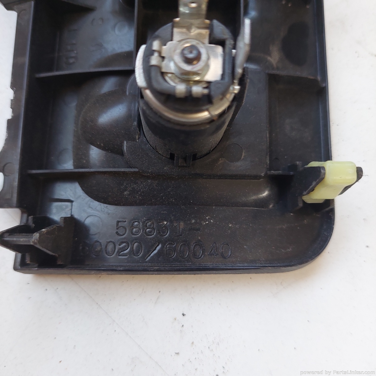 Consola centrala TOYOTA LAND CRUISER 150 (TRJ15_, KDJ15_, GRJ15_, GDJ15_) [ 2009  OEM 5883160020 – foto 2