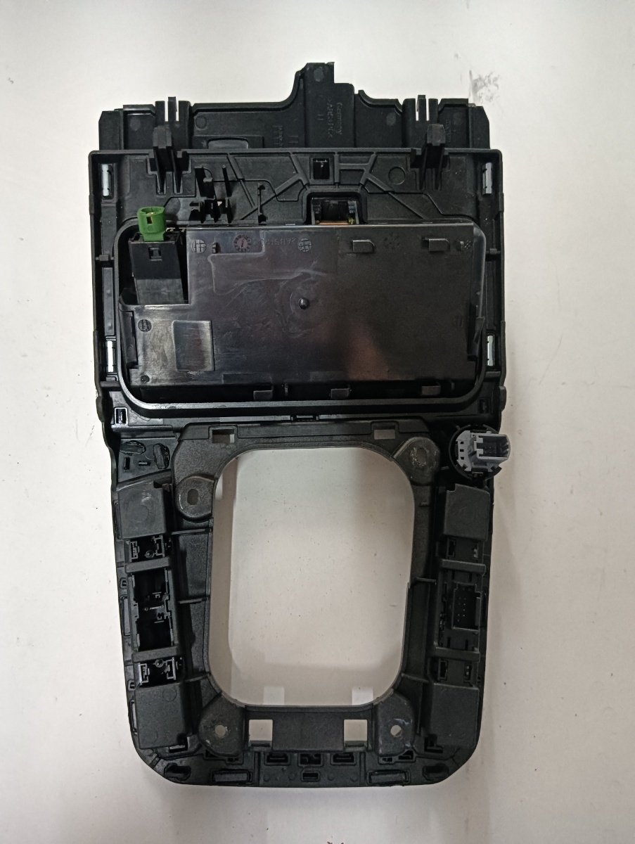 Consola centrala VOLKSWAGEN PASSAT 3G2 2014 - > – foto 2