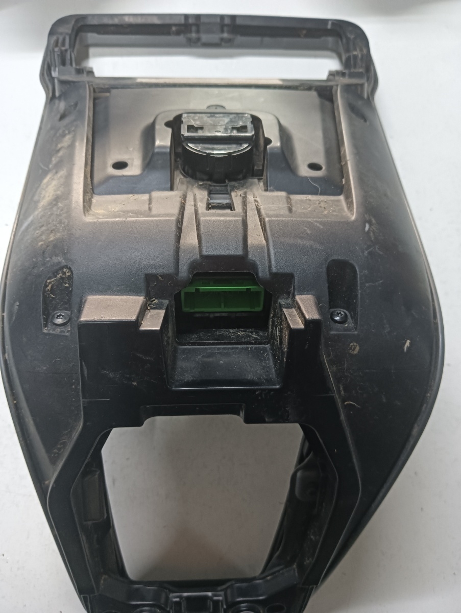 Consola centrala VOLVO V40 Hatchback 525, 526 2012 - > – foto 2