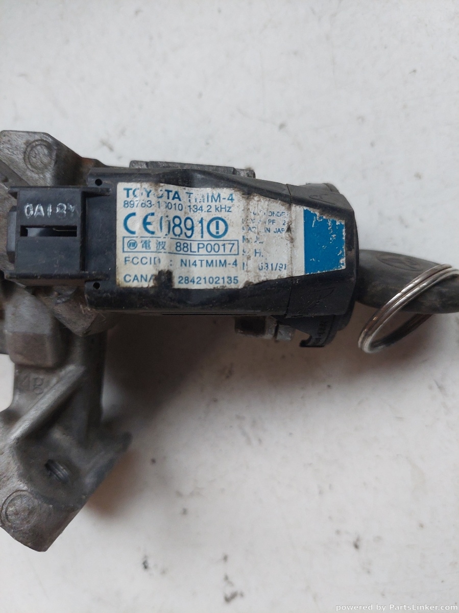 Contact cu cheie TOYOTA COROLLA Verso (_E12_) [ 2001 - 2004 ] OEM 8978318010 – foto 2