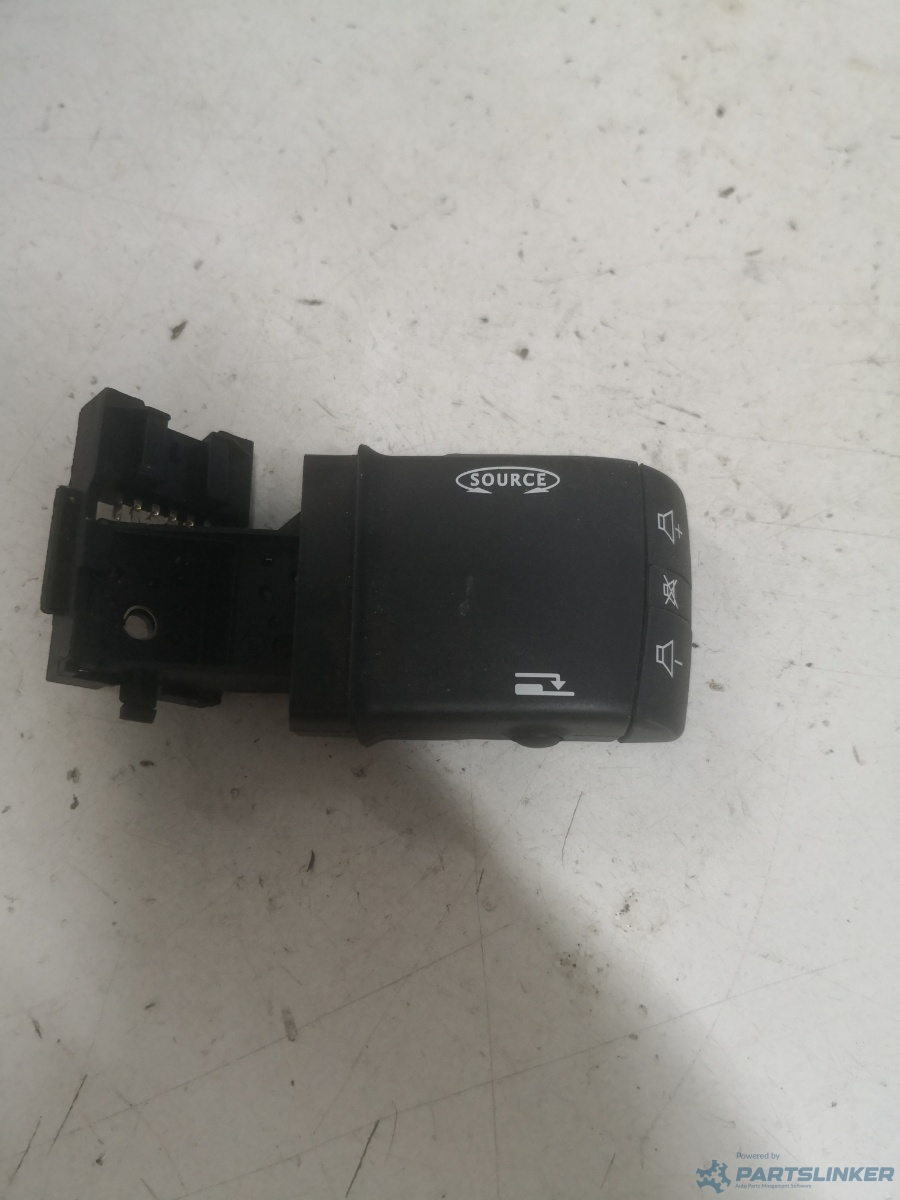 Control multimedia RENAULT MEGANE II (BM0/1_, CM0/1_) [ 2001 - 2012 ] OEM 2677c