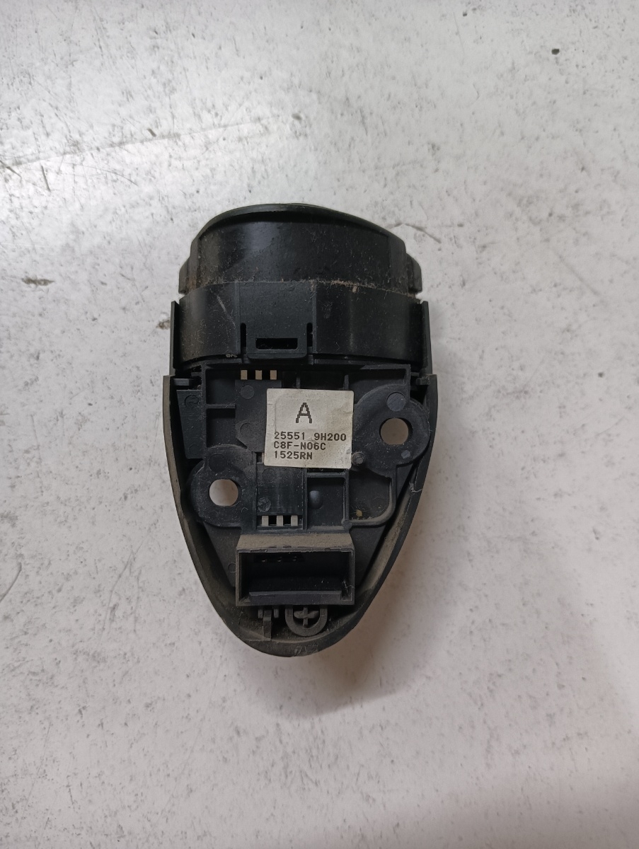Control multimedia volan  NISSAN X-TRAIL T30 2001 - 2013 255519h200 – foto 2