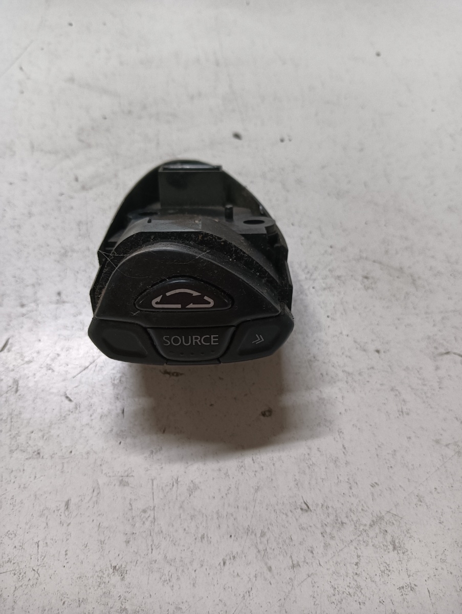 Control multimedia volan NISSAN X-TRAIL T30 2001 - 2013 25552eq300