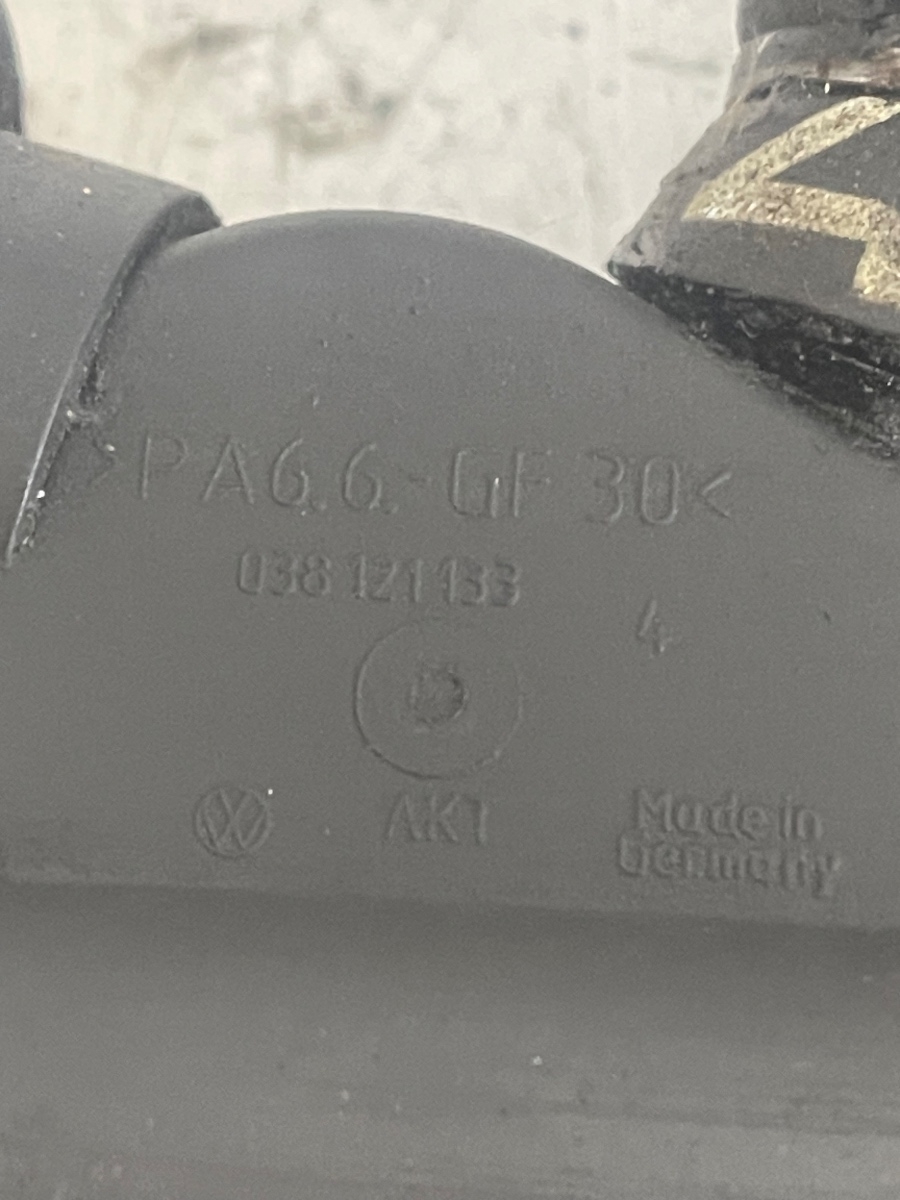 Corp termostat + furtun apa VOLKSWAGEN GOLF IV 1J1 1997 - 2007 1.9 TDI ASZ 038121133 – foto 3