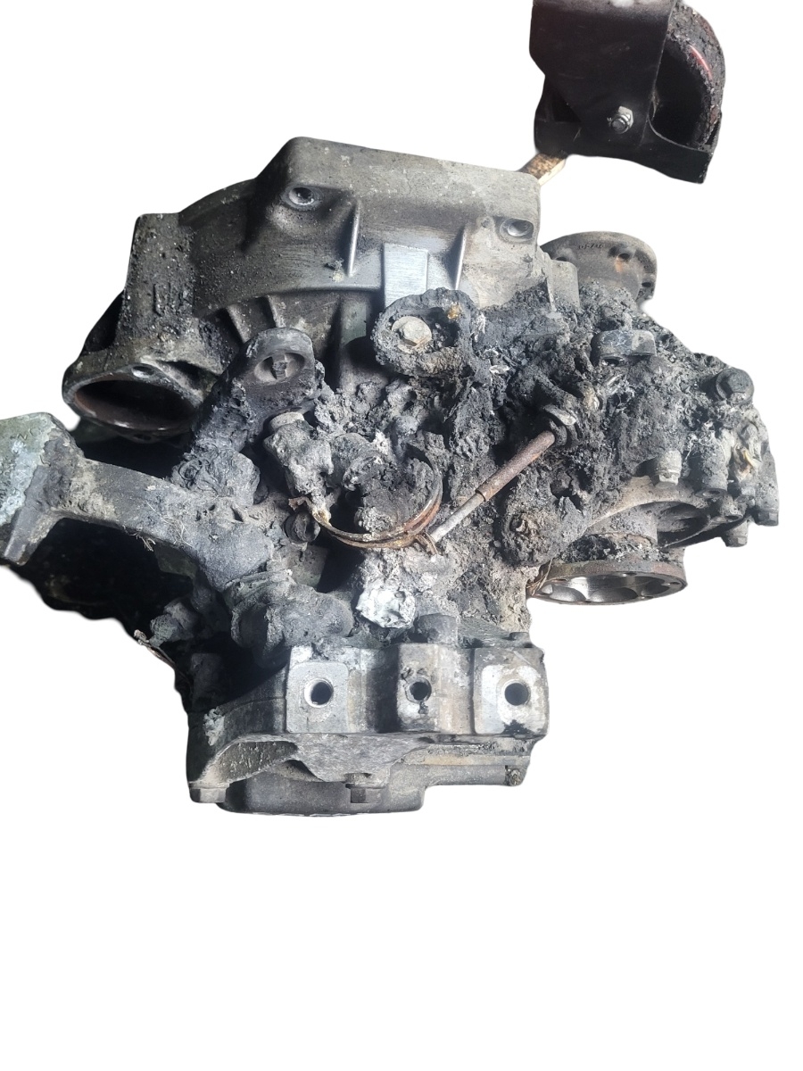 Cutie de viteze manuala 5 trepte incendiata VOLKSWAGEN CADDY IV Box SAA, SAH 2015 - > 2.0 TDI DFSD QYF – foto 4