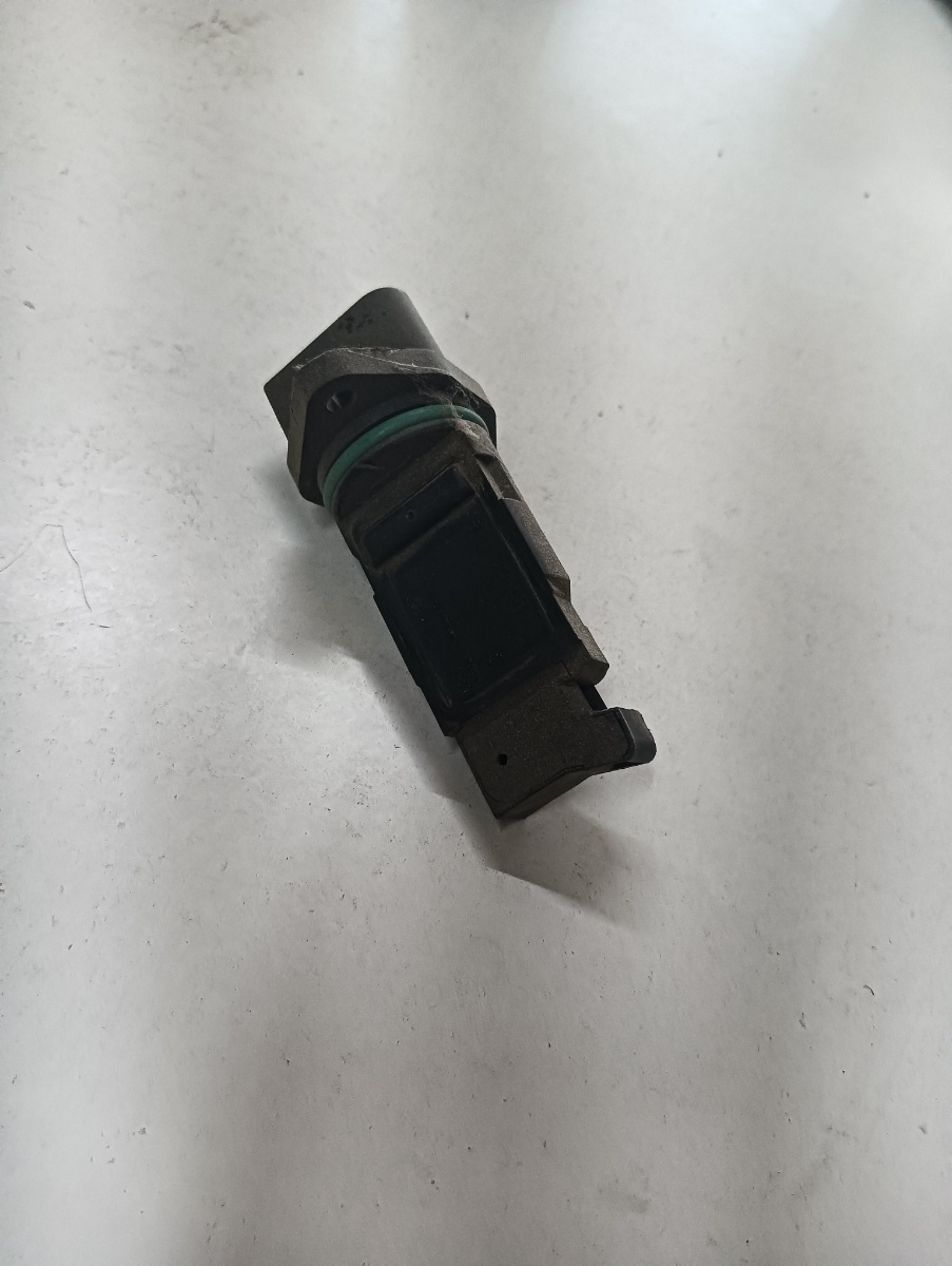 Debitmetru aer  AUDI A6 III Avant 4F5, C6 2005 - 2011 2.0 TDI BLB, BRE F00c2g2055 – foto 2