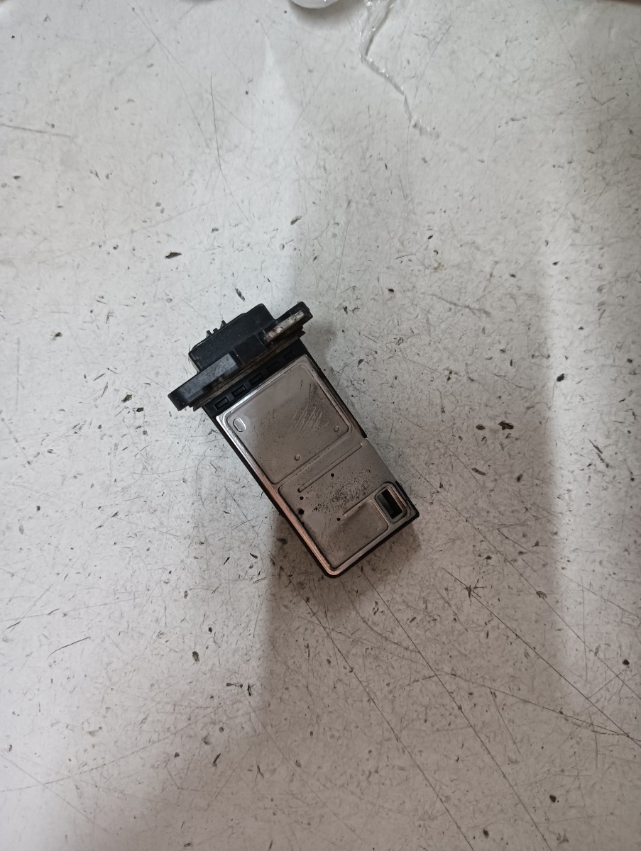 Debitmetru aer HONDA CIVIC VIII Hatchback (FN, FK) [ 2005 - > ] OEM Afh70m62