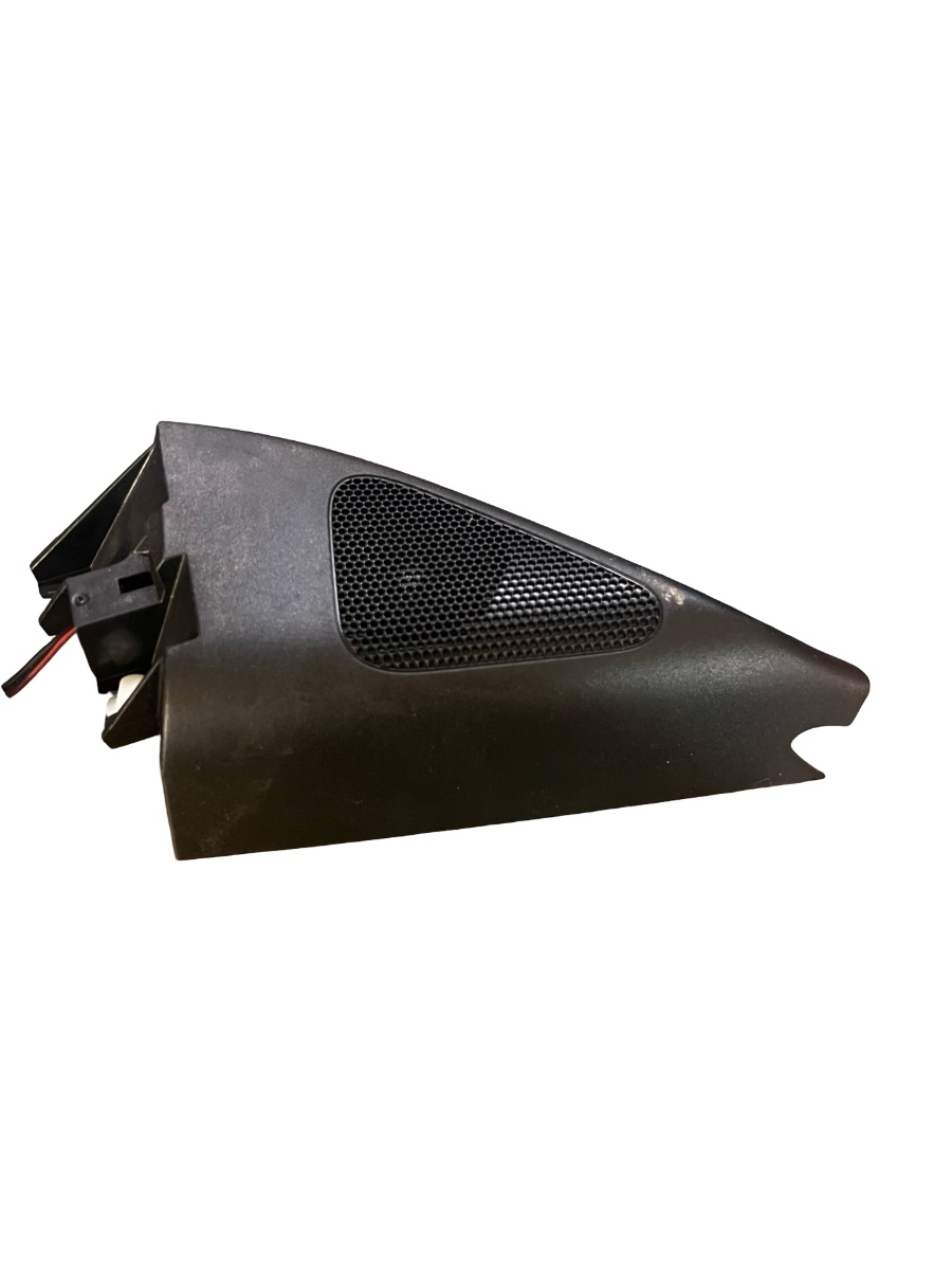 Difuzor de inalta frecventa portiera fata dreapta fata VOLKSWAGEN PASSAT Variant 3C5 2005 - 2011 3C8035411